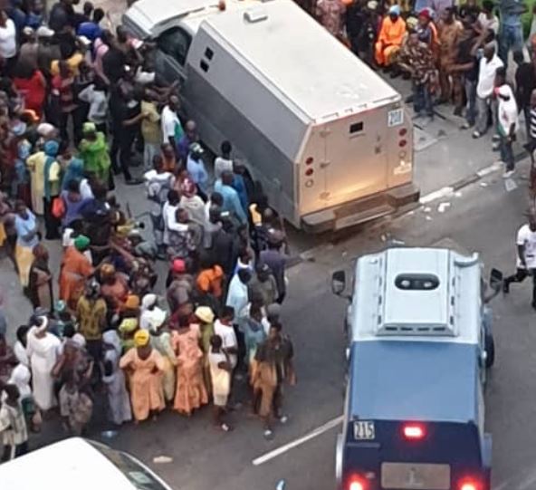 Alleged Money In Bullion Vans At Bourdillon What Is Your Headache Tinubu Vanguard News