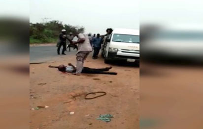 Breaking: Viral video shows Customs officer shoot man dead over alleged N5000