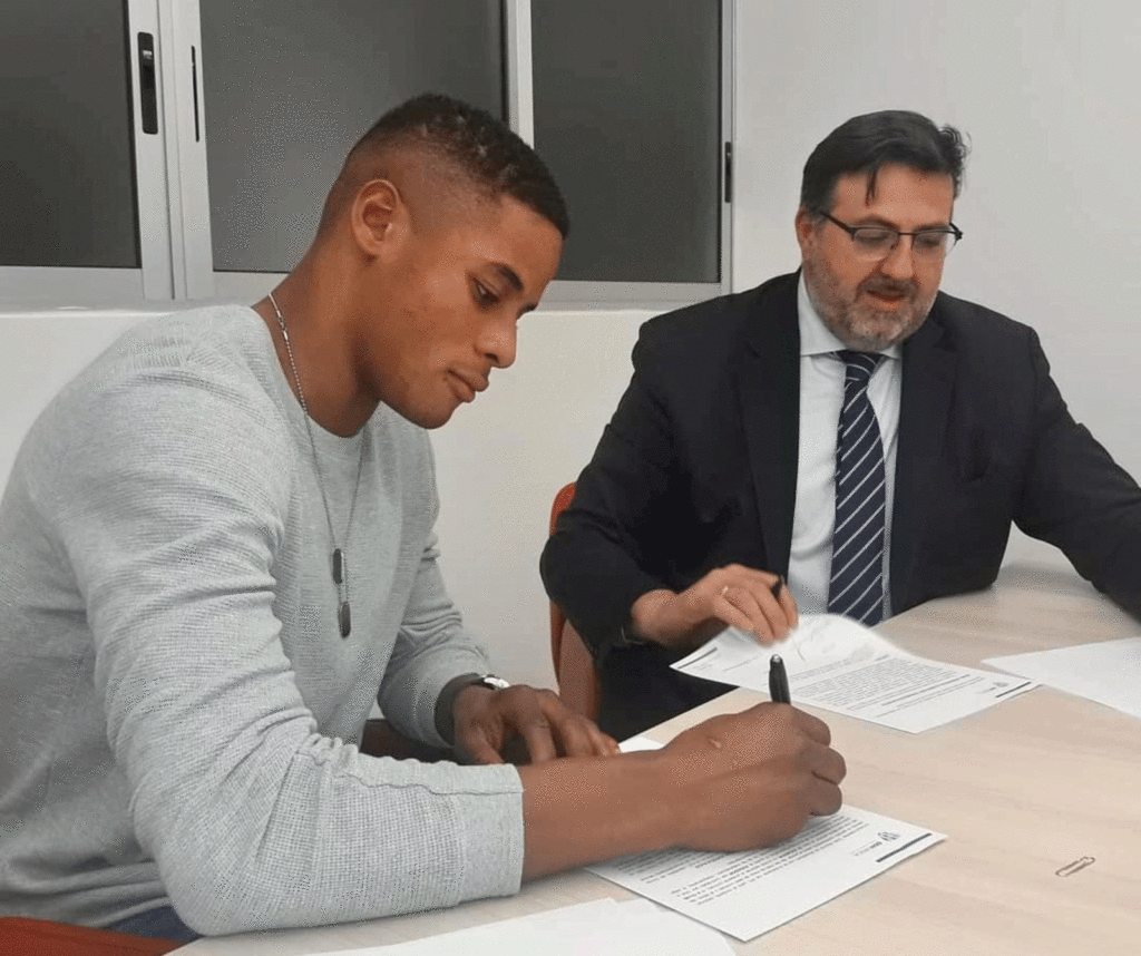 Omoruyi rejoices after signing first pro contact with La Liga side 